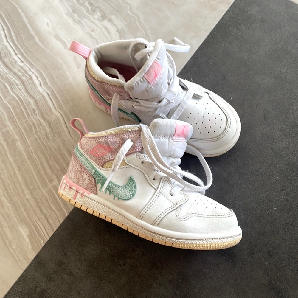 Air Jordan 1 Mid Se G’s “ice cream”
